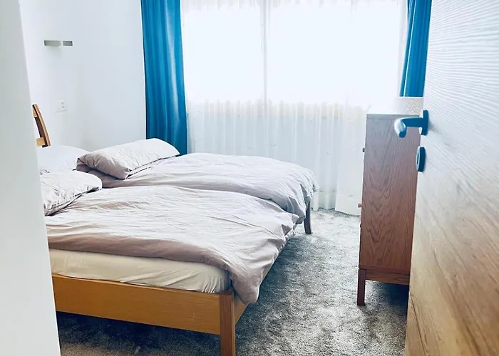 Chaleureux, Recemment Renove, Offrant Vue Imprenable Sur Les Montagnes شقة *