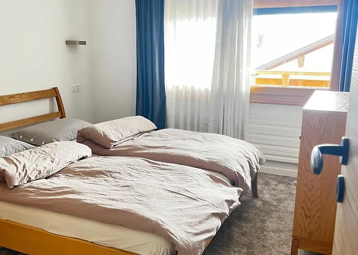 Chaleureux, Recemment Renove, Offrant Vue Imprenable Sur Les Montagnes *