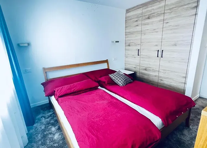 Chaleureux, Recemment Renove, Offrant Vue Imprenable Sur Les Montagnes *